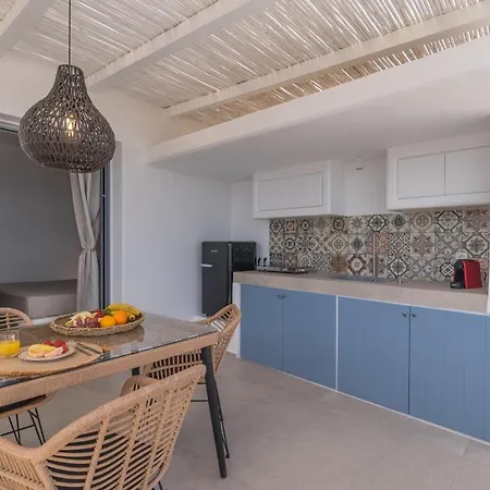 Chrysomelo Сasa de vacaciones Adamantas (Milos)