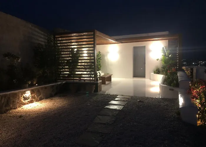 Chrysomelo Tatil Evi Adamantas (Milos)